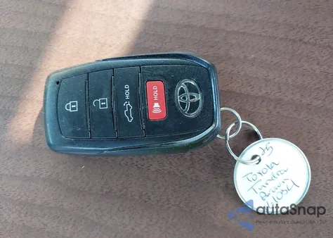 2025 Toyota Tundra 1794 Edition z USA, uszkodzony, nr VIN 5TFMA5DB1SX256925